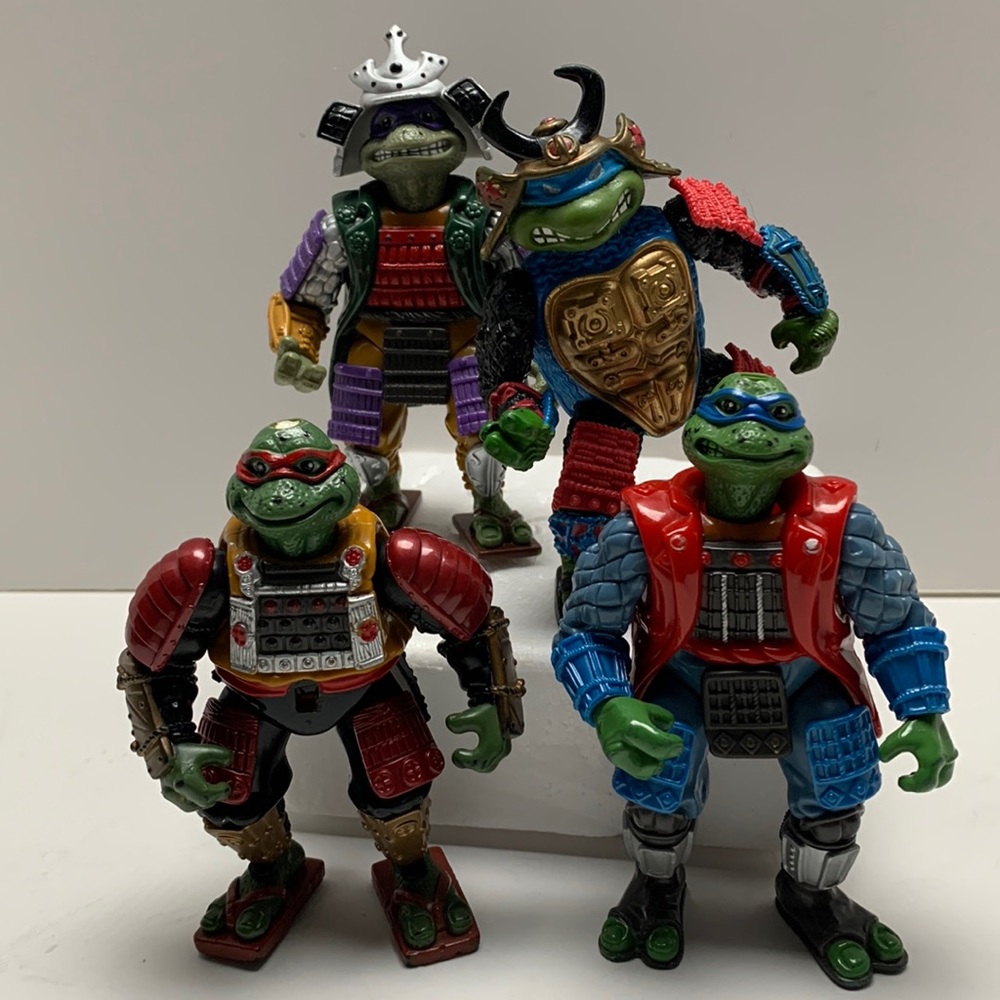 Lot of 4 Vintage TMNT Teenage Ninja Turtles 1990s figures